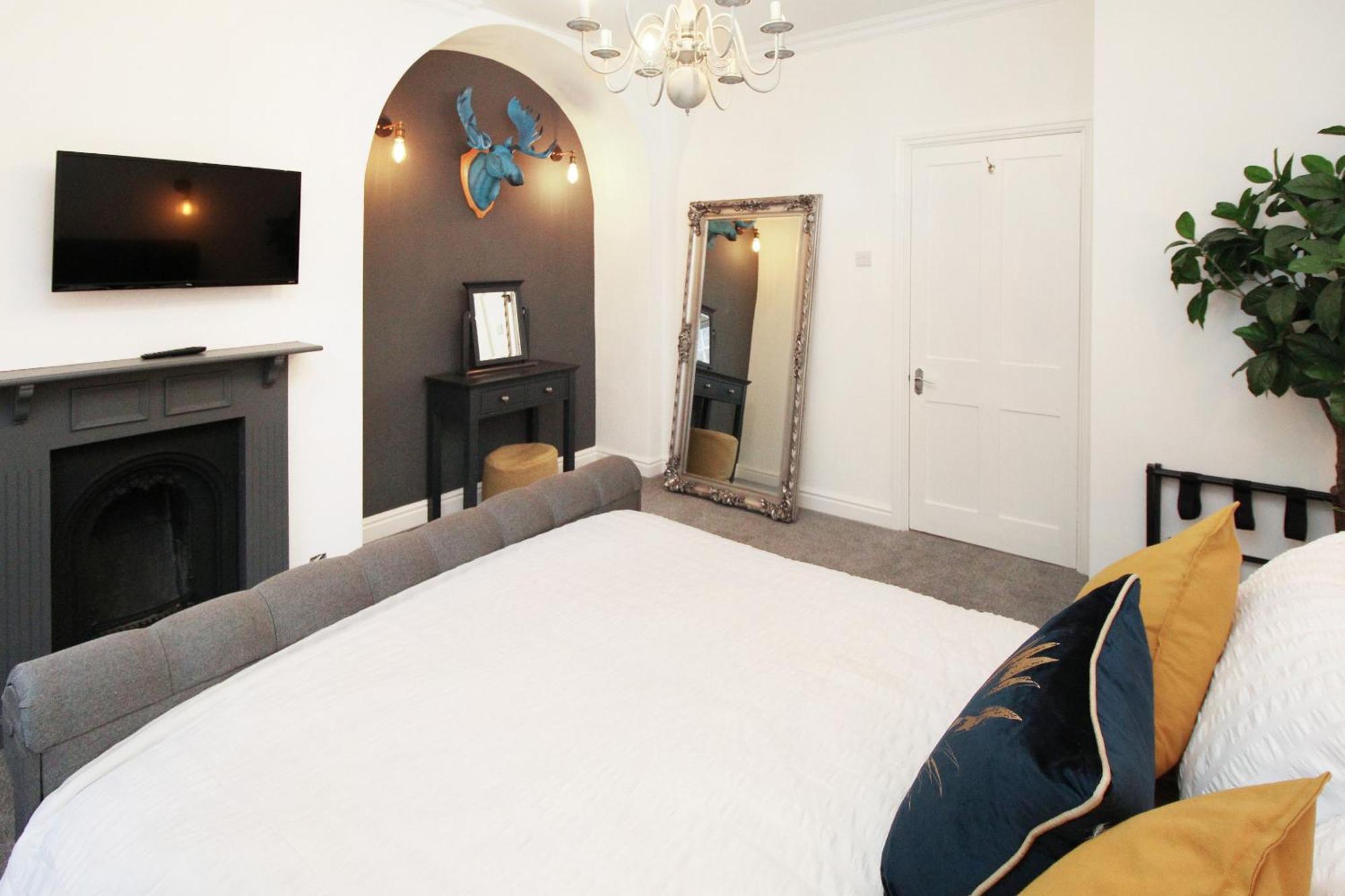 Chester City Centre Town House Экстерьер фото