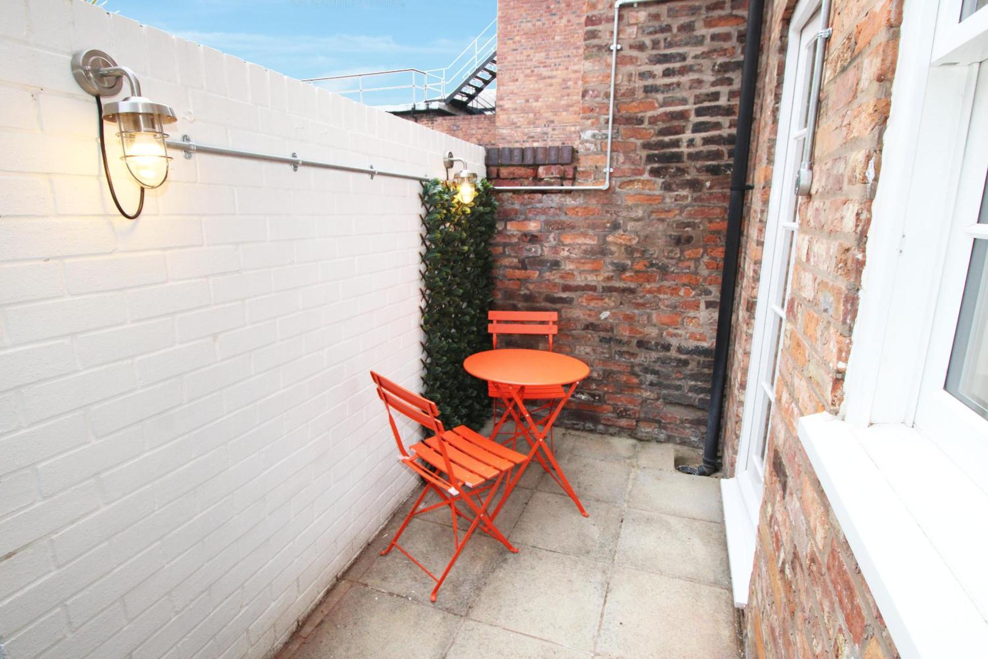 Chester City Centre Town House Экстерьер фото