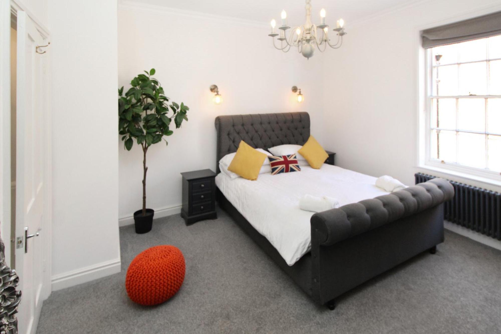 Chester City Centre Town House Экстерьер фото