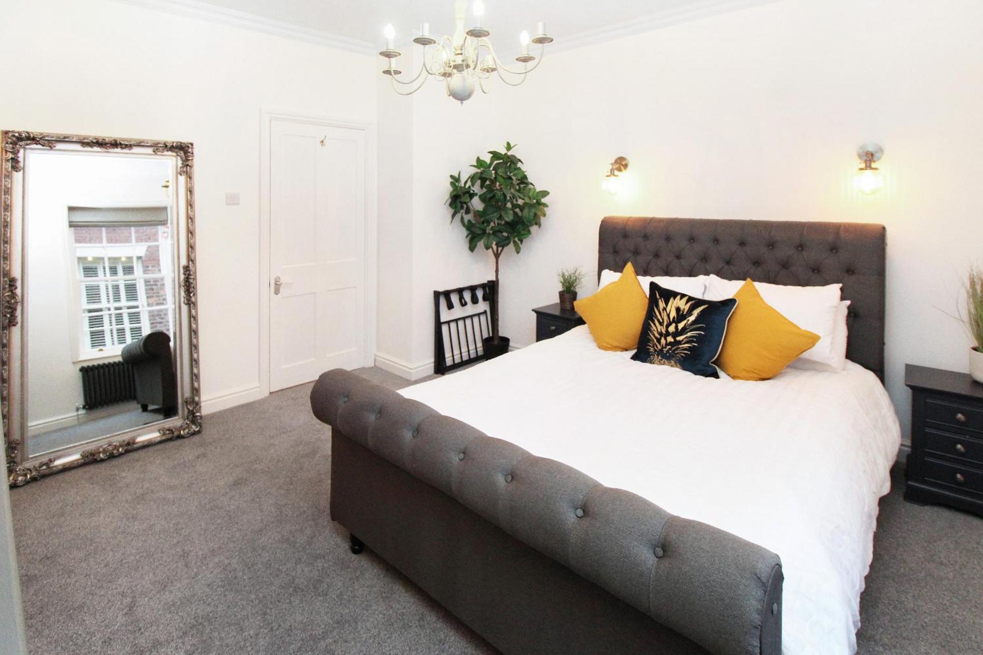 Chester City Centre Town House Экстерьер фото